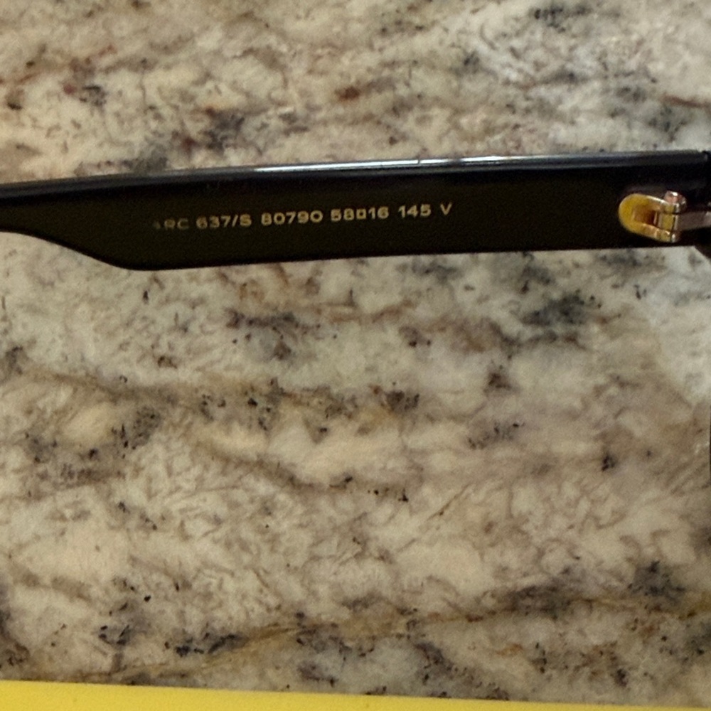 New Black Marc Jacob’s Sunglasses with Gold Accents - Picture 2 of 4